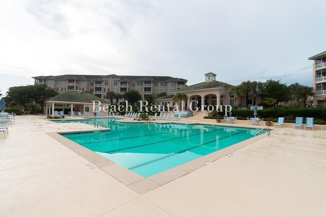 Building Photo - 2180 Waterview Dr
