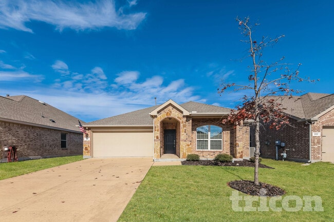 Building Photo - 810 Silverbell St