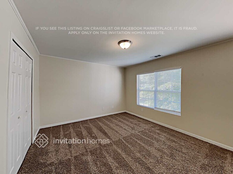 Building Photo - 9721 Hollyburgh Ter