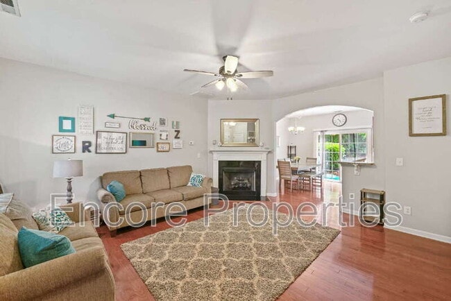 Building Photo - 1007 Denmark Manor Dr
