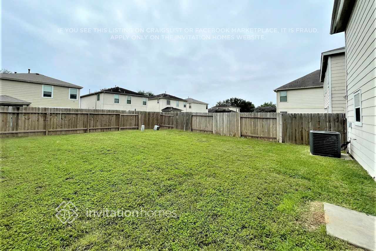 Building Photo - 20735 Desert Shadows Ln