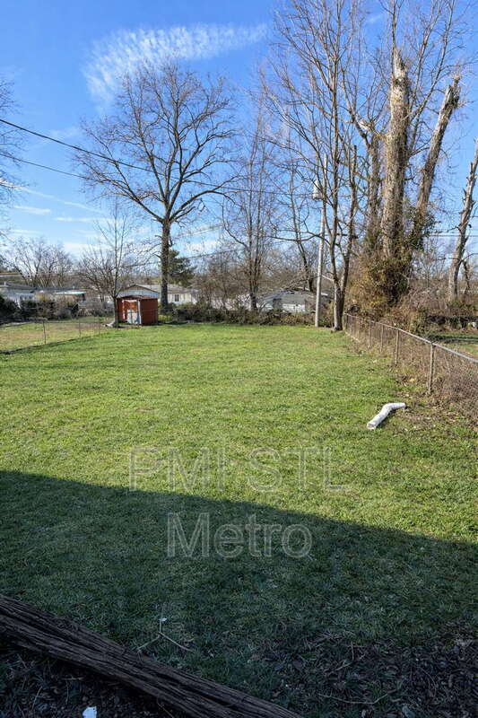 Building Photo - 10189 Count Dr