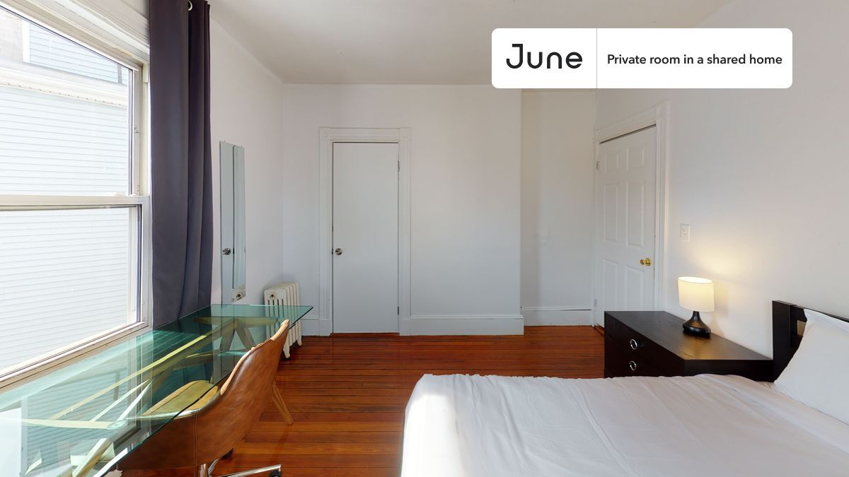 Building Photo - Room in Shared 6 bed/2 bath home in Allston