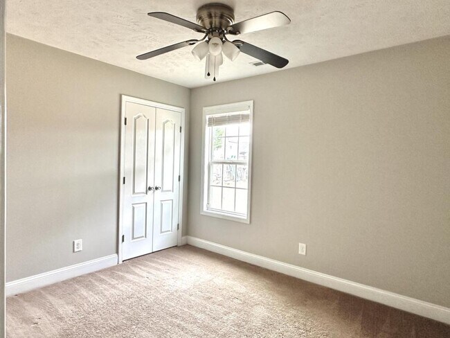 Building Photo - 5656 Seafield Ln