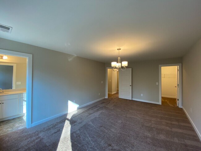 Building Photo - Home for Rent in Pinson, AL!!!! Available to View!