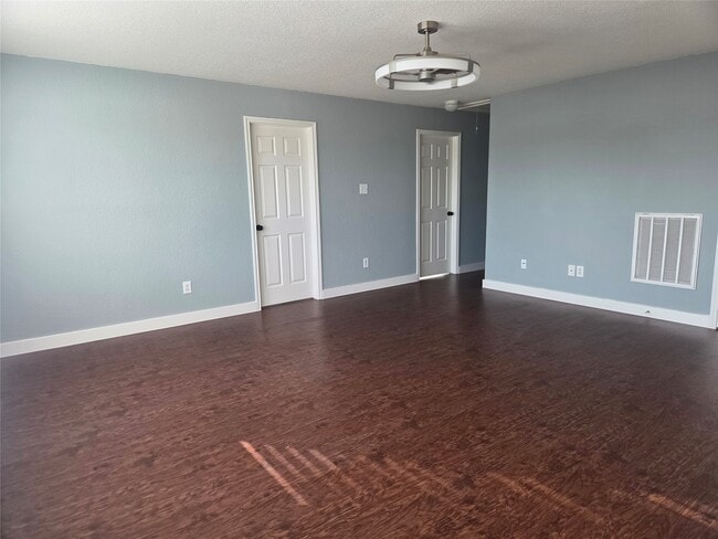 Building Photo - 9526 Heflin Colony Dr