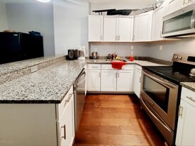 Building Photo - 846 Huntington Ave