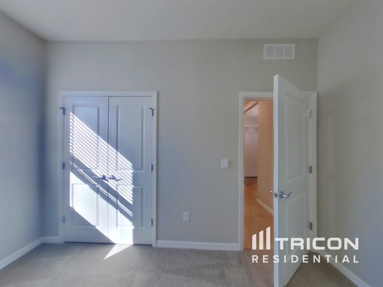 Building Photo - 17719 Garsalaso Cir