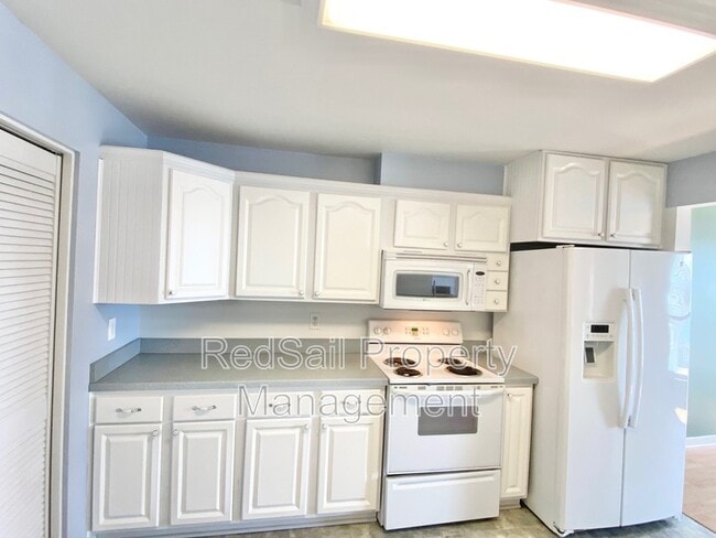 Building Photo - 212 Dockside Dr