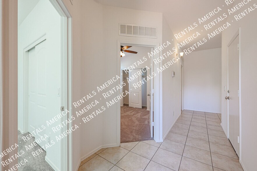 Building Photo - 23852 W Wier Ave