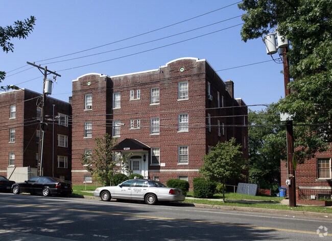 Primary Photo - 6320 14th St NW