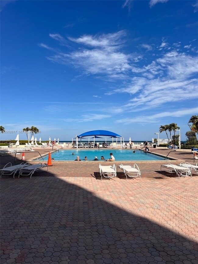 Building Photo - 3180 S Ocean Dr