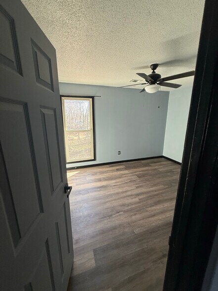 Building Photo - 785 Turner Dr