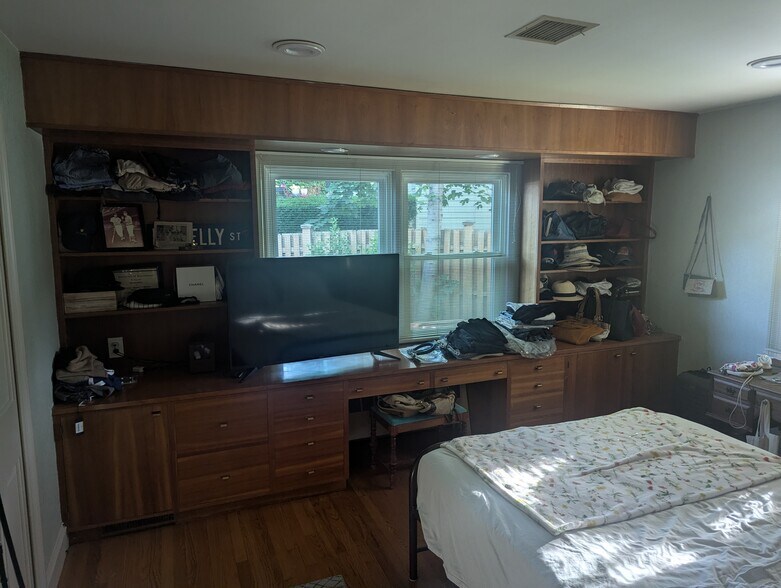Bedroom # 2 - 40 Brookway Rd