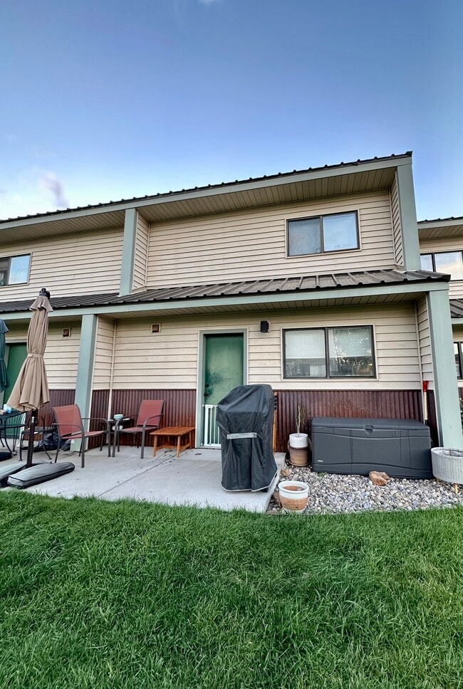 Building Photo - 284 Talisman Dr
