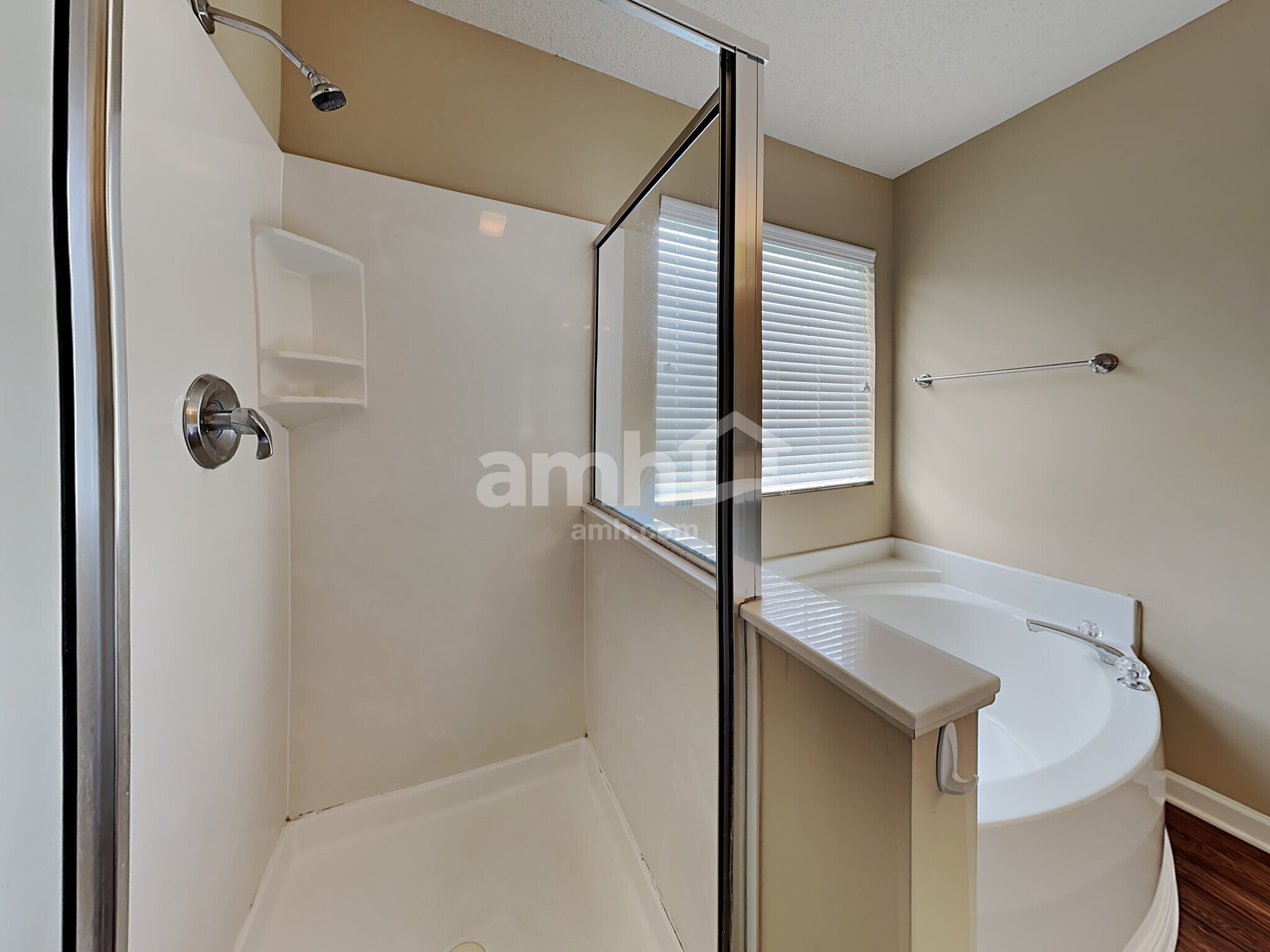 Building Photo - 1207 Hampton Park Dr