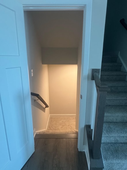 Building Photo - 68 Rosemary Wy