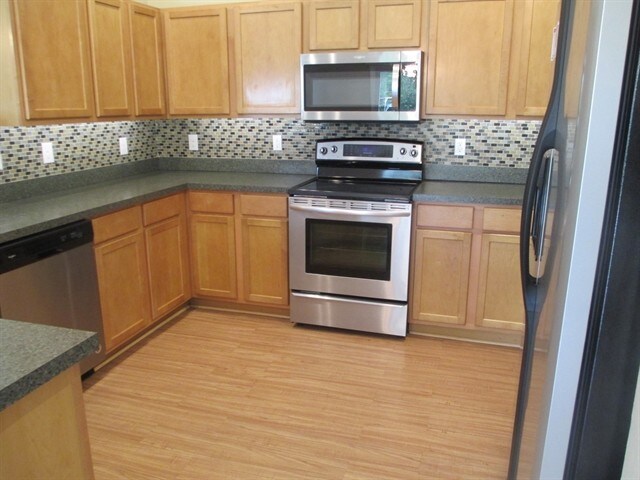 Building Photo - 2438 Tyson Lake Dr