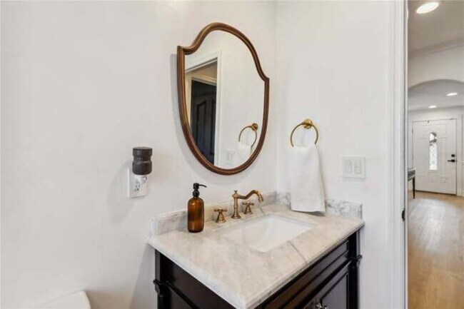 Building Photo - 5119 Old Cheney Hwy