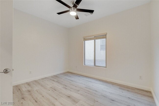 Building Photo - 1068 Riddle Glen St