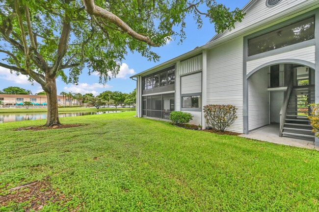 Building Photo - 15465 Lakes of Delray Blvd