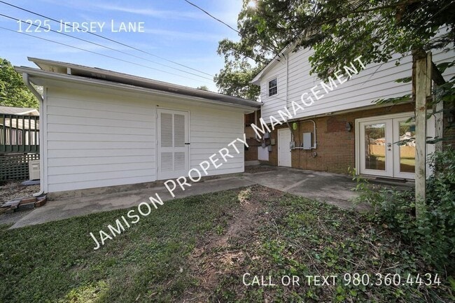 Building Photo - 1225 Jersey Ln