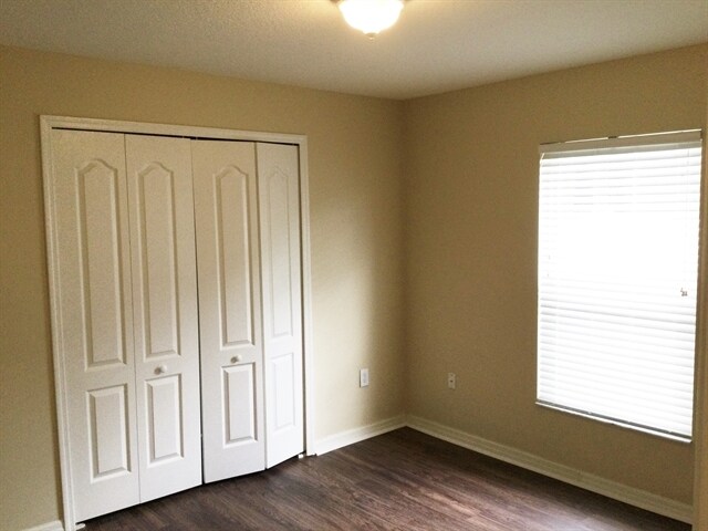 Building Photo - 22750 Marsh Wren Dr