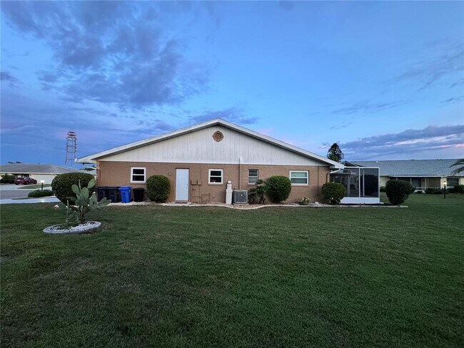 Building Photo - 1008 Yellowbird Pl