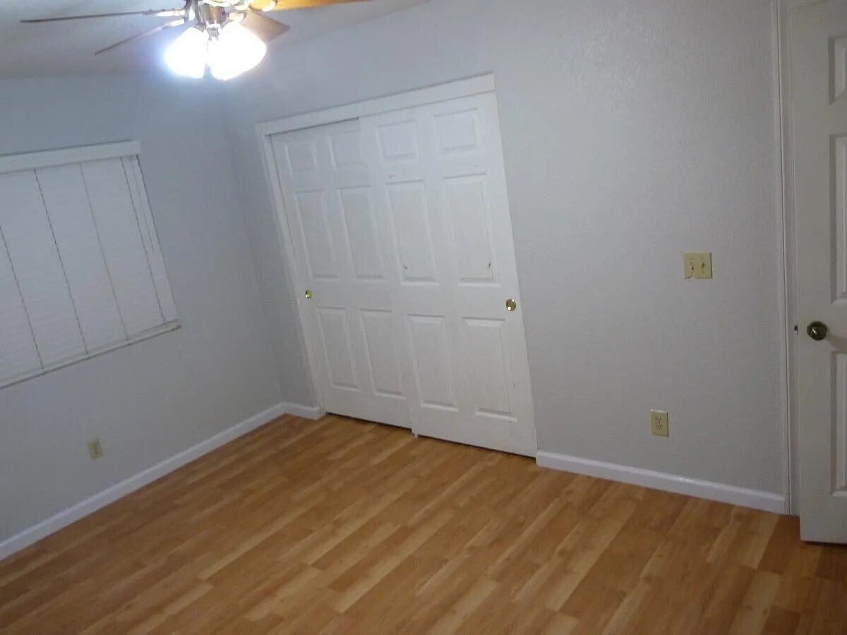 Building Photo - 16420 Los Cedros Rd