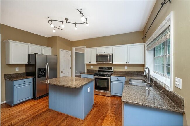 Building Photo - 3925 Barberry Ct