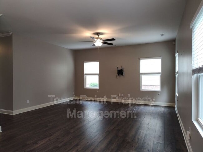 Building Photo - 9415 Segundo Ln