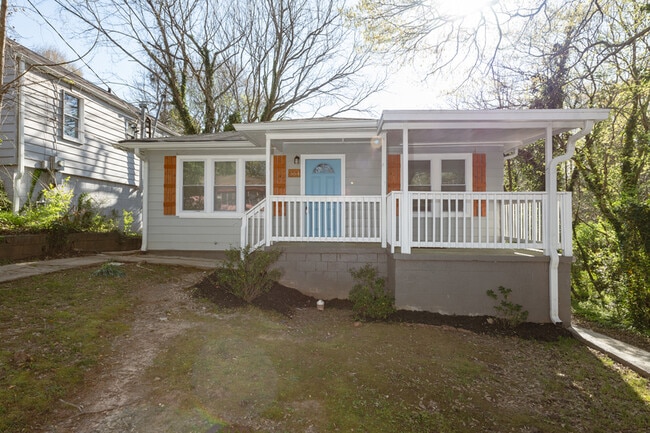 Primary Photo - 364 Betsy Ave SW