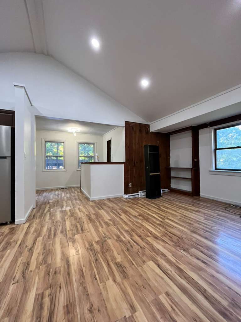 Building Photo - 2 Wildwood Trl