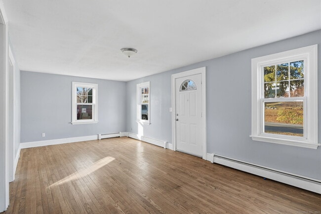 Building Photo - 37 1/2 South St