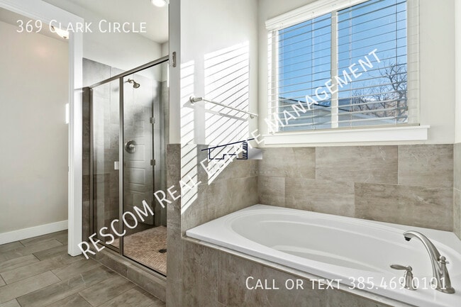 Building Photo - 369 Clark Cir