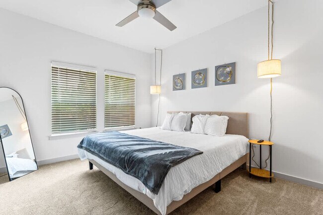 Building Photo - 14532 Star Water Rd