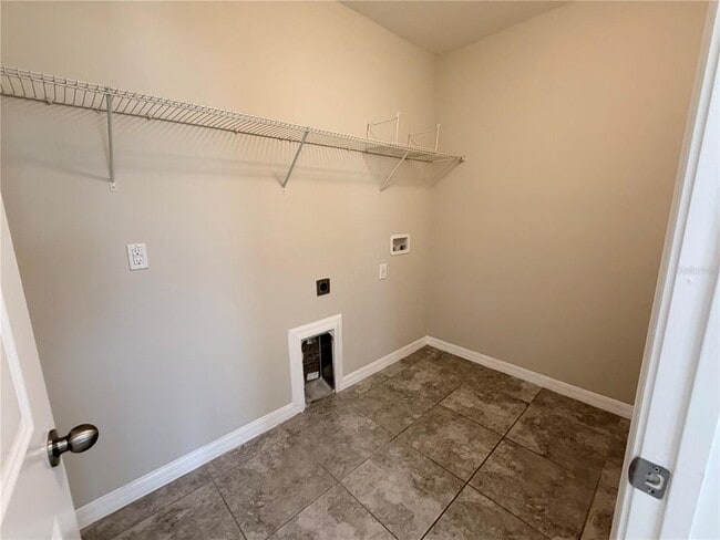 Building Photo - 10013 Crested Fringe Dr