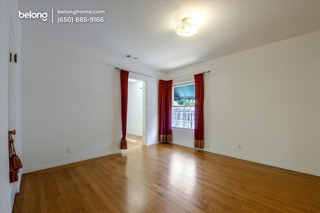 Building Photo - 420 9th Ave