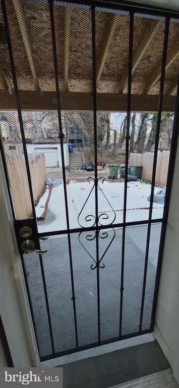 Building Photo - 3302 Gwynns Falls Pkwy