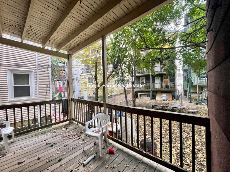 Building Photo - 34 Cherokee St