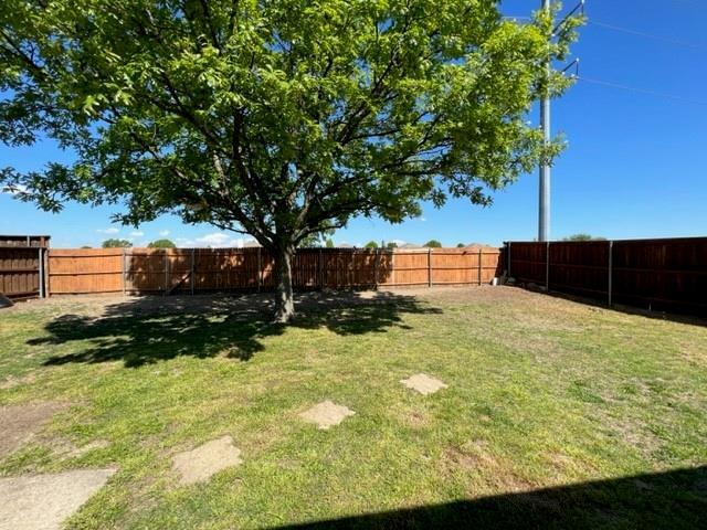 Building Photo - 712 W Linden Ave