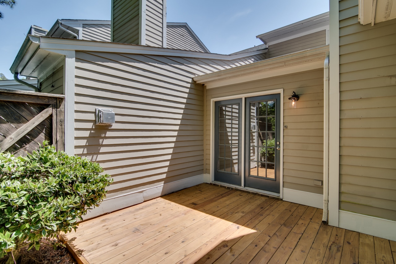 Building Photo - 68 Forest Oaks Dr