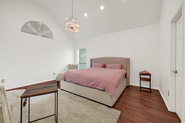 Building Photo - 8307 Summer Reef Dr