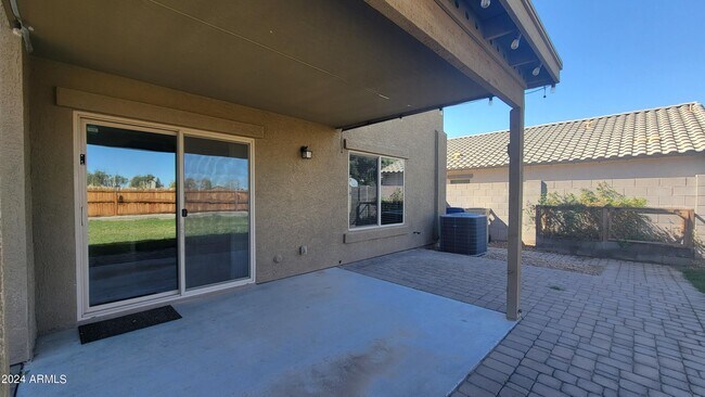Building Photo - 23668 W Bloch Rd
