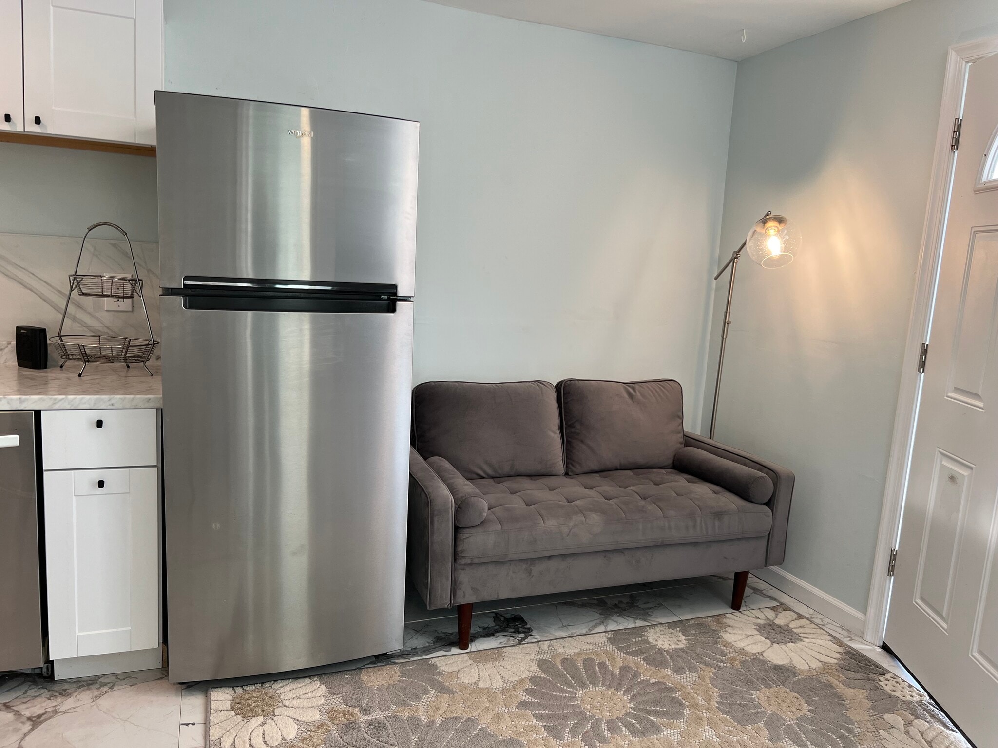 Building Photo - 749 1st St