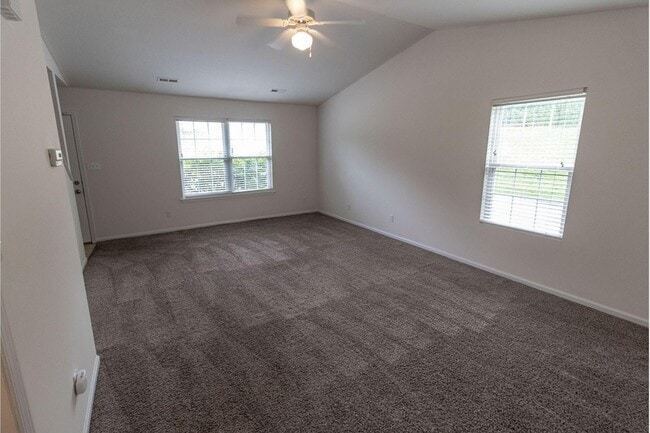 Building Photo - 3300 E St Charles Rd