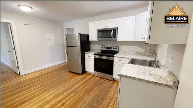 Building Photo - 429-433-433 Princeton Rd
