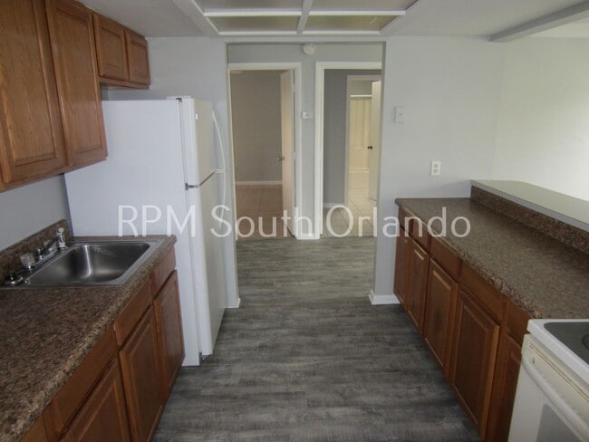 Building Photo - Move in ready! 2/2
