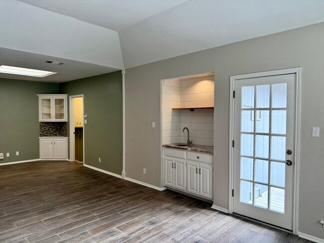 Building Photo - 13414 Rockhampton St