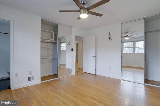 Building Photo - 8122 Truro Ct